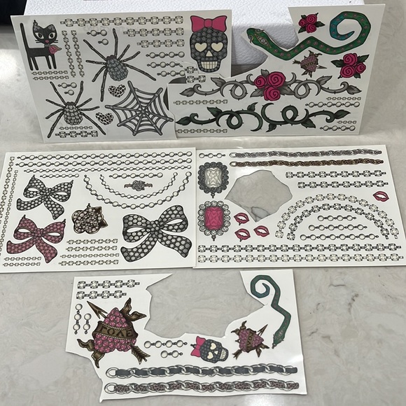 Betsey Johnson Temporary Skin Art - Picture 2 of 6